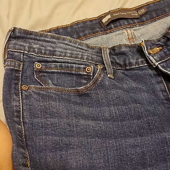 Demi Curve Levi's Straight Jeans - Picture 6 of 8